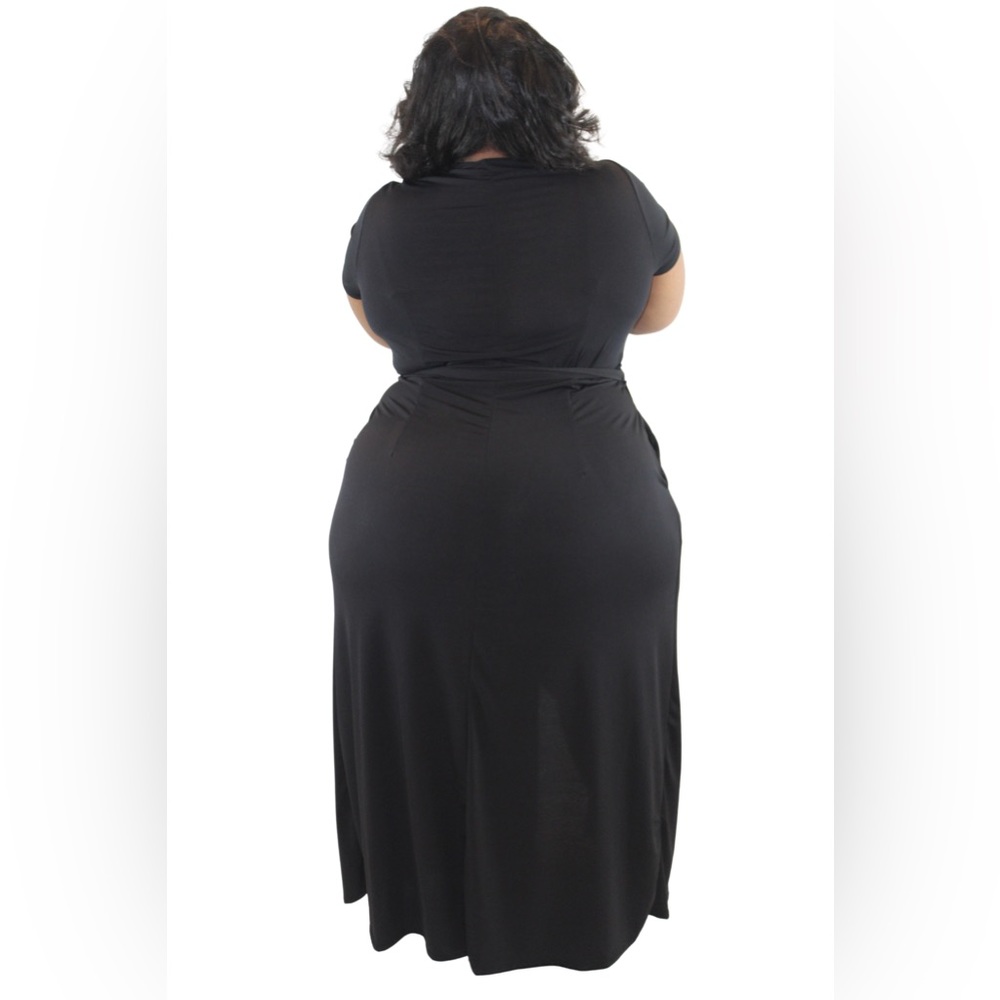 Black Maxi Wrap dress - Picture 2 of 2